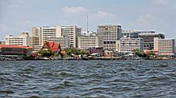 Chaopraya River Bangkok_3643.JPG